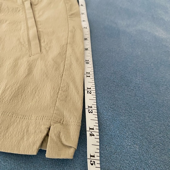 Athleta Trekkie North Short -woman’s Size12 - Picture 12 of 13